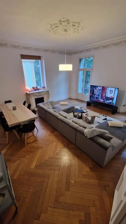 Appartement Bourgeois Cannes Palais의 연락처